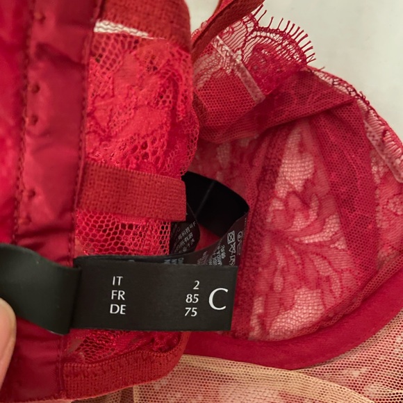 La perla lace bralette and underwear - Picture 4 of 4